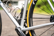 Load image into Gallery viewer, DynaPlug Carbon Racer - Tubeless Tire Repair Kit