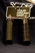 Load image into Gallery viewer, Deity Lockjaw Grips