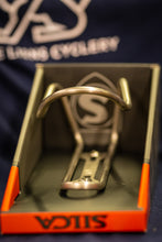 Load image into Gallery viewer, Sicuro Titanium Bottle Cage